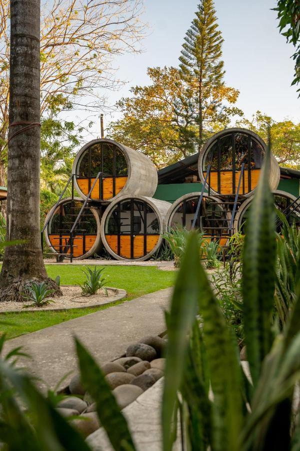 Pipe House Playa Grande Hostel Exterior photo