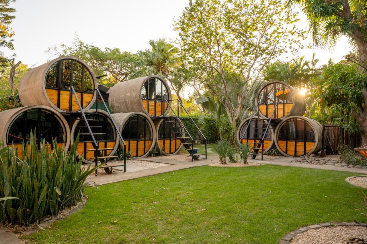 Pipe House Playa Grande Hostel Exterior photo