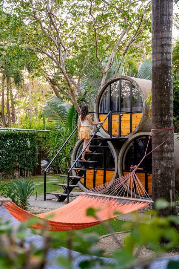 Pipe House Playa Grande Hostel Exterior photo