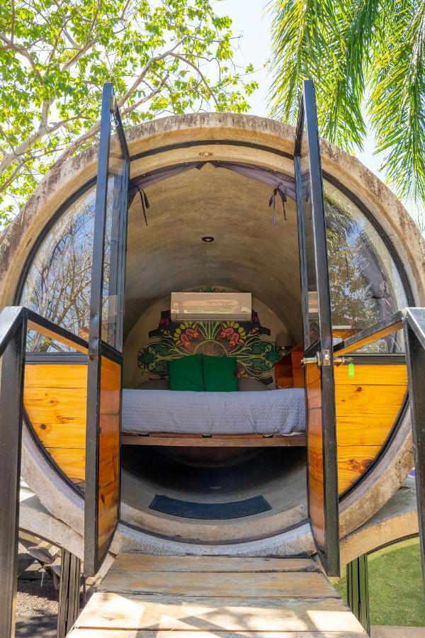 Pipe House Playa Grande Hostel Exterior photo