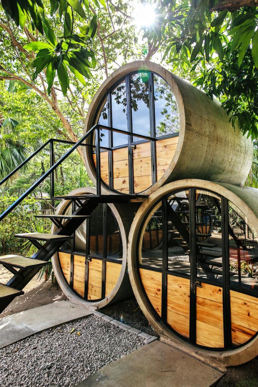 Pipe House Playa Grande Hostel Exterior photo